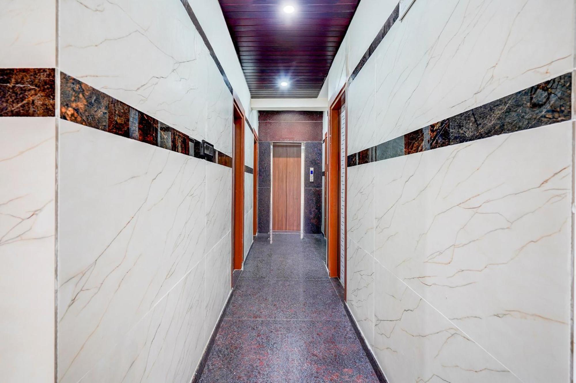 Super Collection O Itpl Hotel